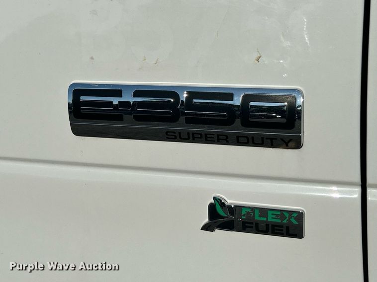 image for item EK8257 2018 Ford E350 Super Duty utility van