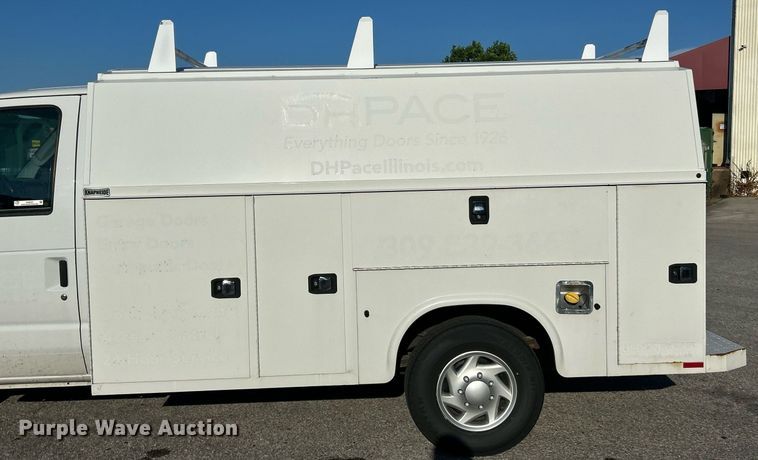 image for item EK8257 2018 Ford E350 Super Duty utility van
