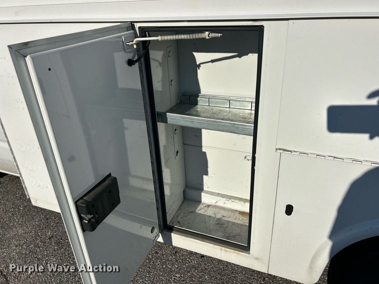 image for item EK8257 2018 Ford E350 Super Duty utility van