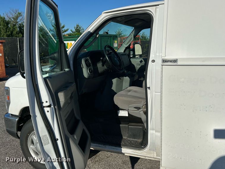 image for item EK8257 2018 Ford E350 Super Duty utility van