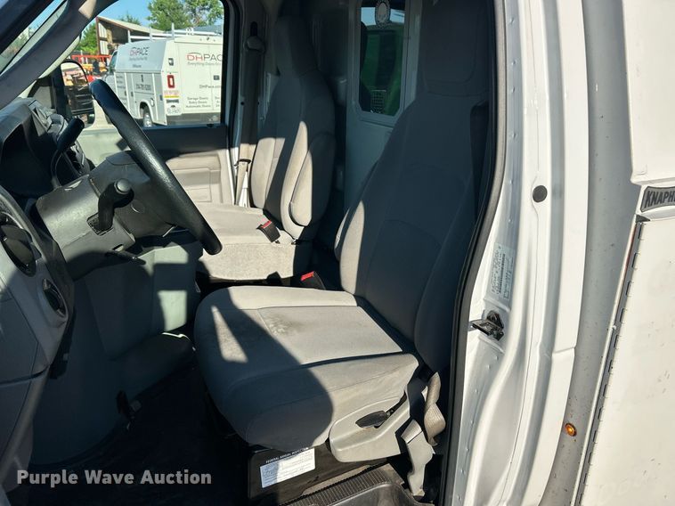 image for item EK8257 2018 Ford E350 Super Duty utility van