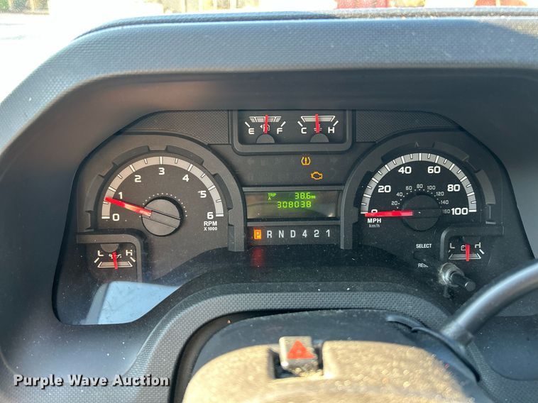 image for item EK8257 2018 Ford E350 Super Duty utility van