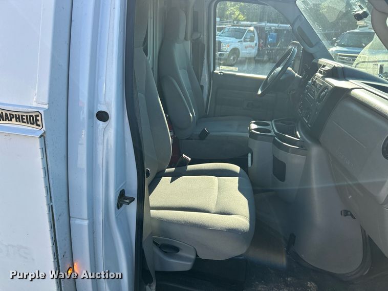 image for item EK8257 2018 Ford E350 Super Duty utility van