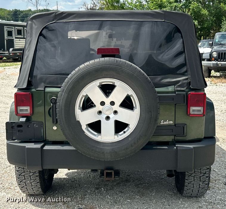 image for item EK8259 2007 Jeep Wrangler Sahara SUV