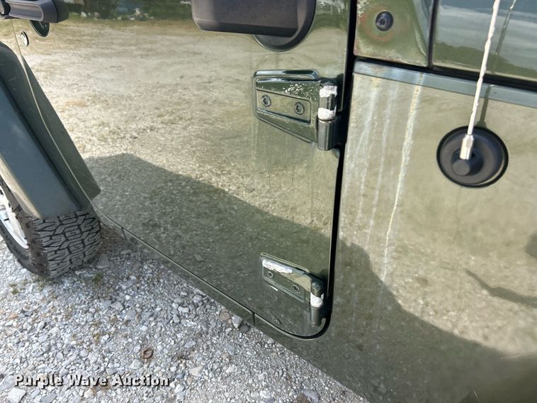 image for item EK8259 2007 Jeep Wrangler Sahara SUV