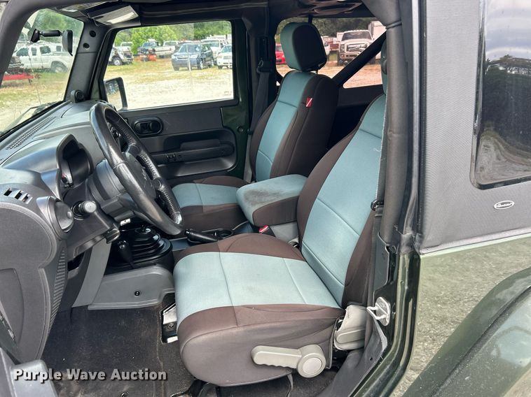 image for item EK8259 2007 Jeep Wrangler Sahara SUV