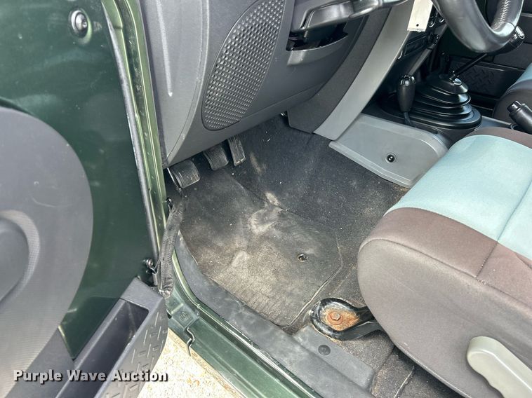 image for item EK8259 2007 Jeep Wrangler Sahara SUV