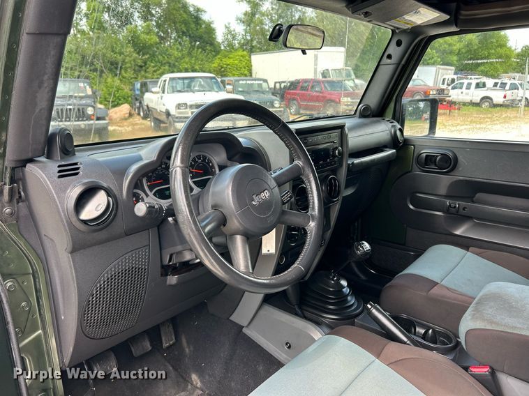 image for item EK8259 2007 Jeep Wrangler Sahara SUV