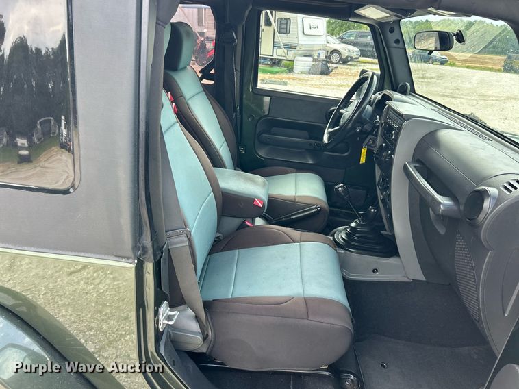 image for item EK8259 2007 Jeep Wrangler Sahara SUV