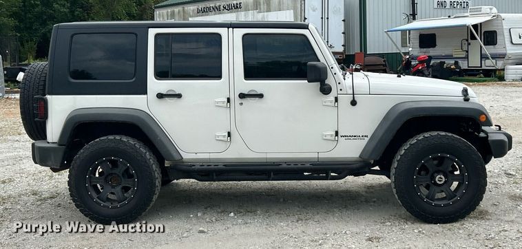 image for item EK8260 2008 Jeep Wrangler Unlimited SUV