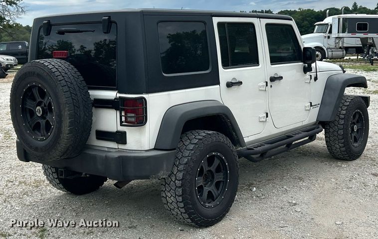 image for item EK8260 2008 Jeep Wrangler Unlimited SUV