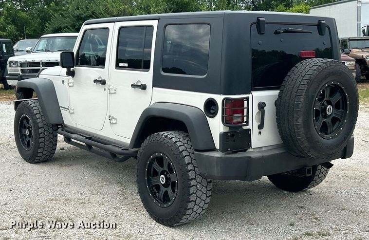 image for item EK8260 2008 Jeep Wrangler Unlimited SUV