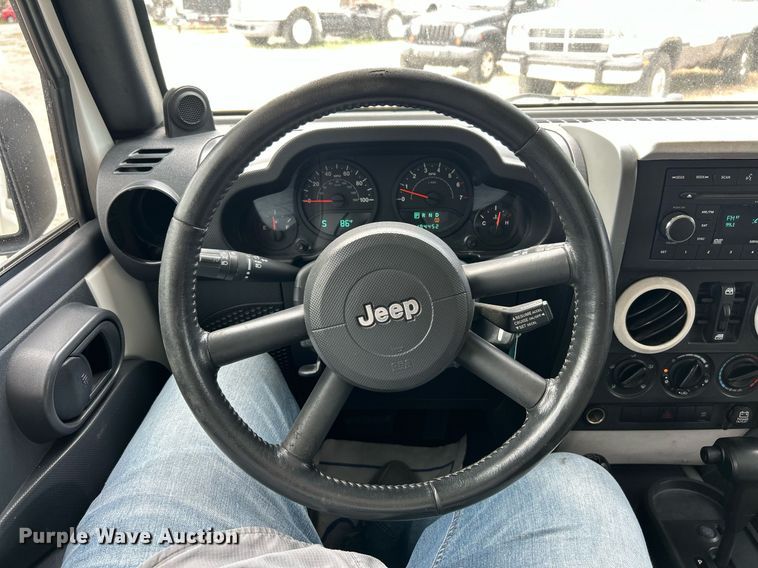 image for item EK8260 2008 Jeep Wrangler Unlimited SUV