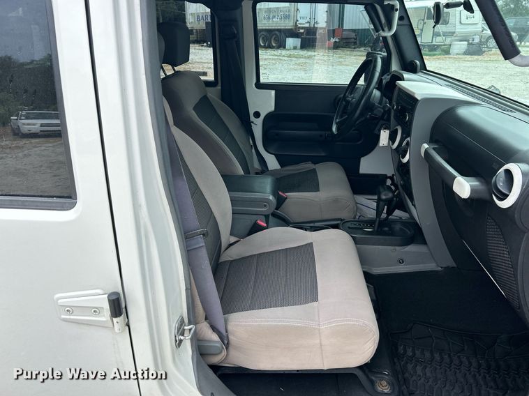 image for item EK8260 2008 Jeep Wrangler Unlimited SUV