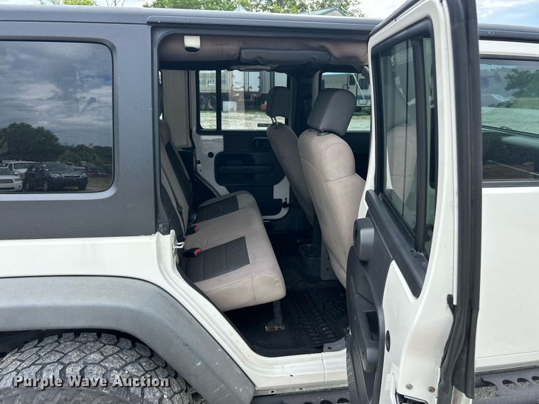 image for item EK8260 2008 Jeep Wrangler Unlimited SUV