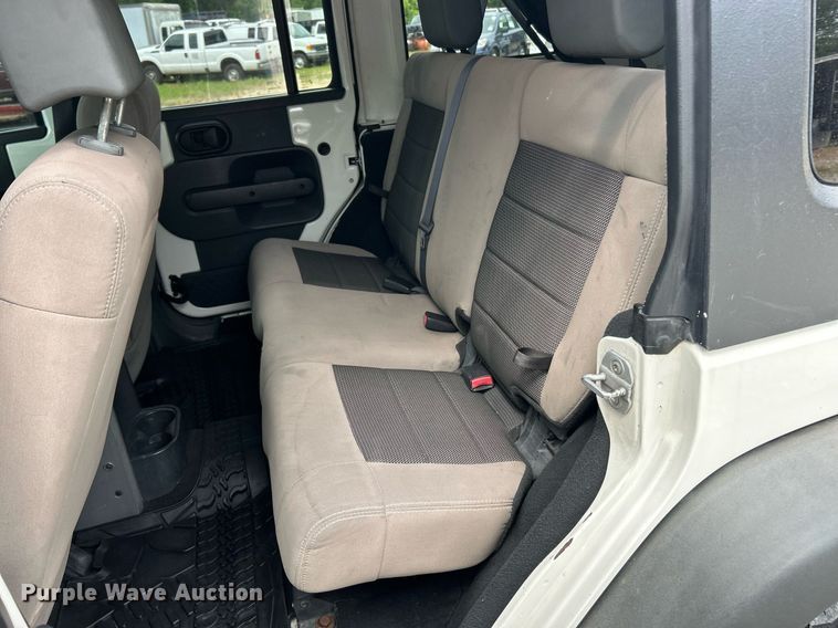 image for item EK8260 2008 Jeep Wrangler Unlimited SUV