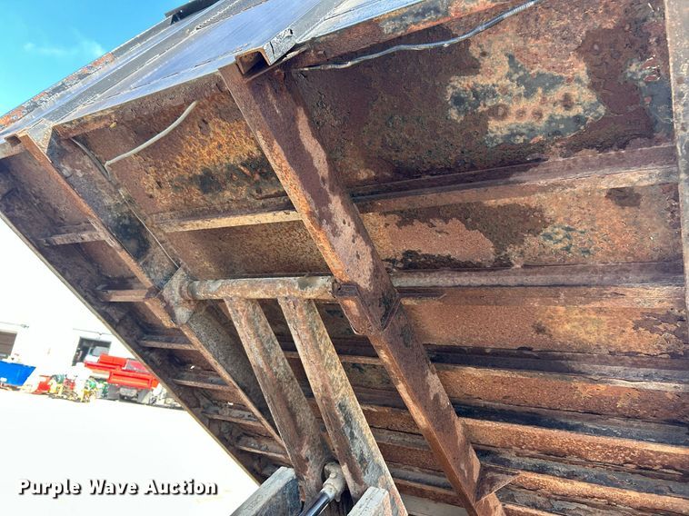 image for item EK8294 2006 GMC C5500 Crew Cab dump flatbed truck