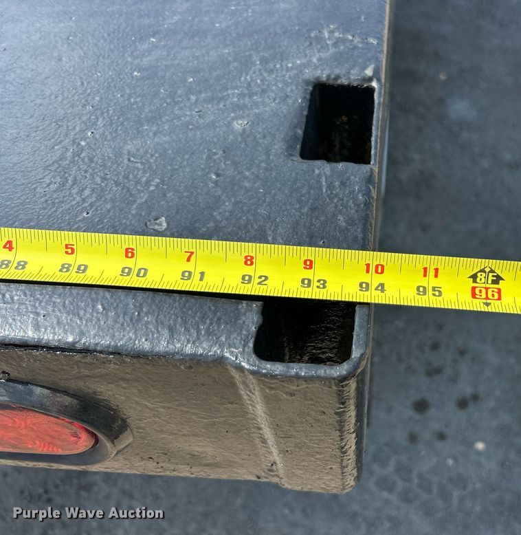 image for item EK8294 2006 GMC C5500 Crew Cab dump flatbed truck