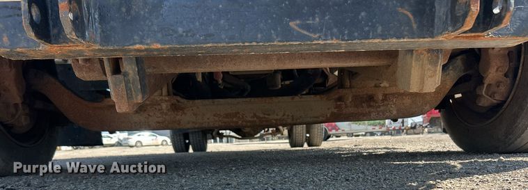 image for item EK8294 2006 GMC C5500 Crew Cab dump flatbed truck