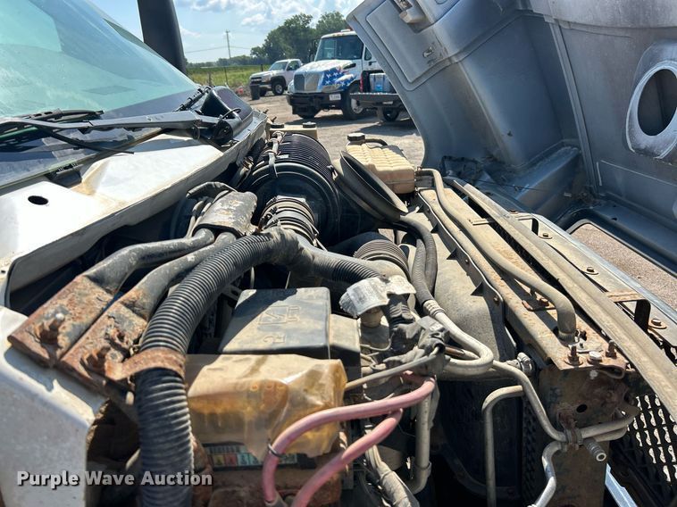 image for item EK8294 2006 GMC C5500 Crew Cab dump flatbed truck