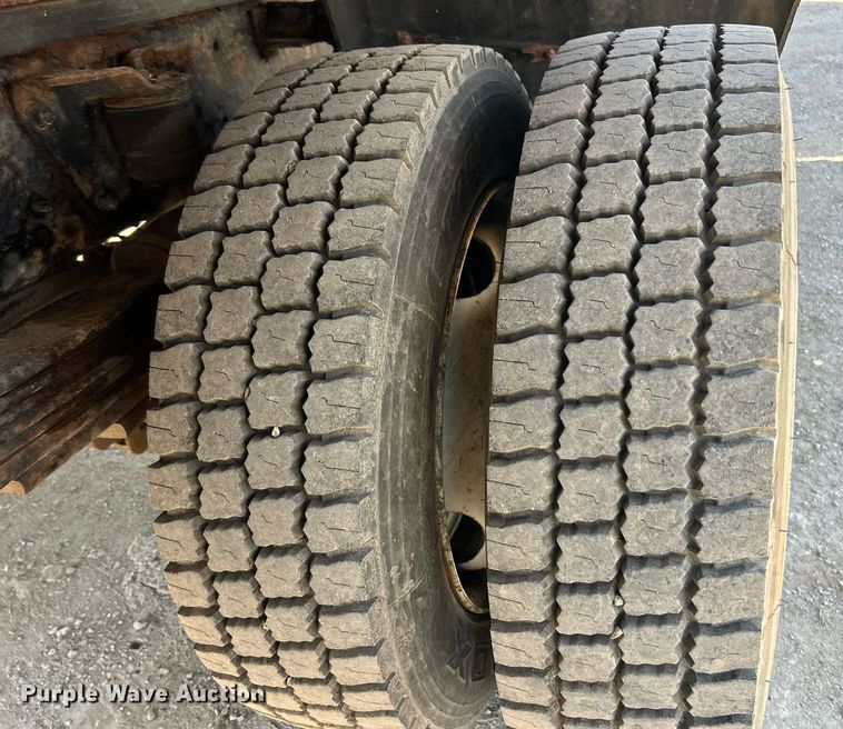 image for item EK8294 2006 GMC C5500 Crew Cab dump flatbed truck