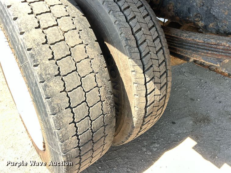 image for item EK8294 2006 GMC C5500 Crew Cab dump flatbed truck