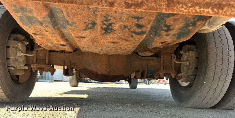 image for item EK8295 2011 Ford F450 Super Duty XL dump flatbed truck