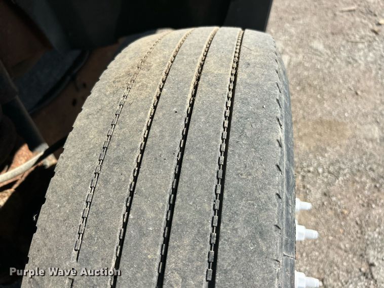 image for item EK8295 2011 Ford F450 Super Duty XL dump flatbed truck