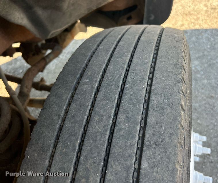 image for item EK8295 2011 Ford F450 Super Duty XL dump flatbed truck