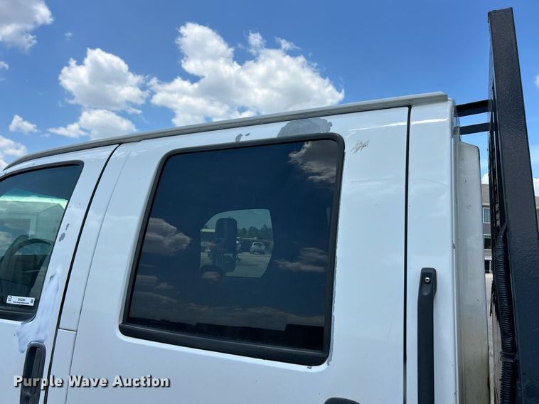 image for item EK8296 2006 Chevrolet C5500 Crew Cab flatbed truck