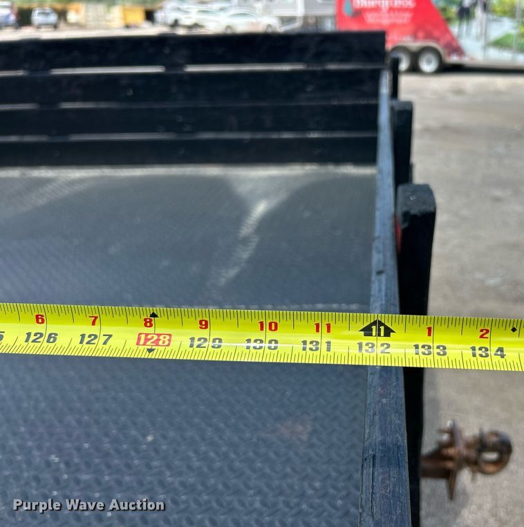 image for item EK8296 2006 Chevrolet C5500 Crew Cab flatbed truck