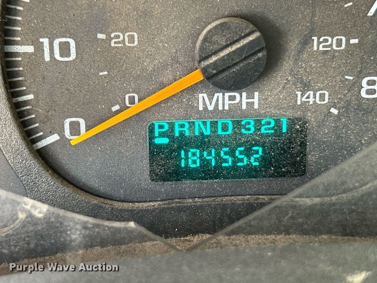 image for item EK8296 2006 Chevrolet C5500 Crew Cab flatbed truck