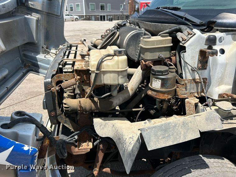 image for item EK8296 2006 Chevrolet C5500 Crew Cab flatbed truck