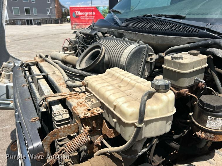 image for item EK8296 2006 Chevrolet C5500 Crew Cab flatbed truck