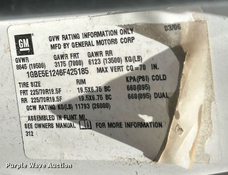 image for item EK8296 2006 Chevrolet C5500 Crew Cab flatbed truck