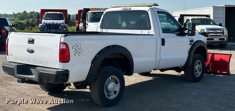 image for item EK8297 2009 Ford F350 Super Duty XL pickup truck