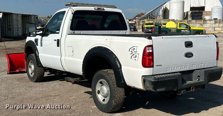 image for item EK8297 2009 Ford F350 Super Duty XL pickup truck