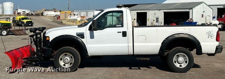 image for item EK8297 2009 Ford F350 Super Duty XL pickup truck