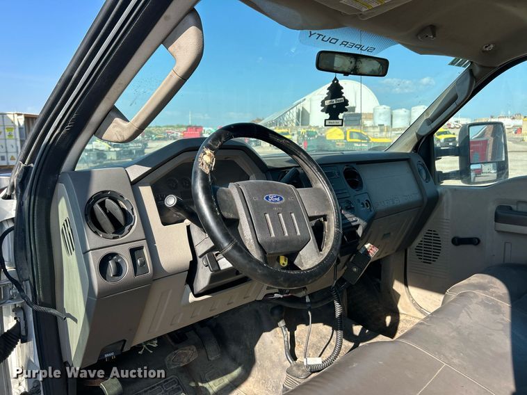 image for item EK8297 2009 Ford F350 Super Duty XL pickup truck