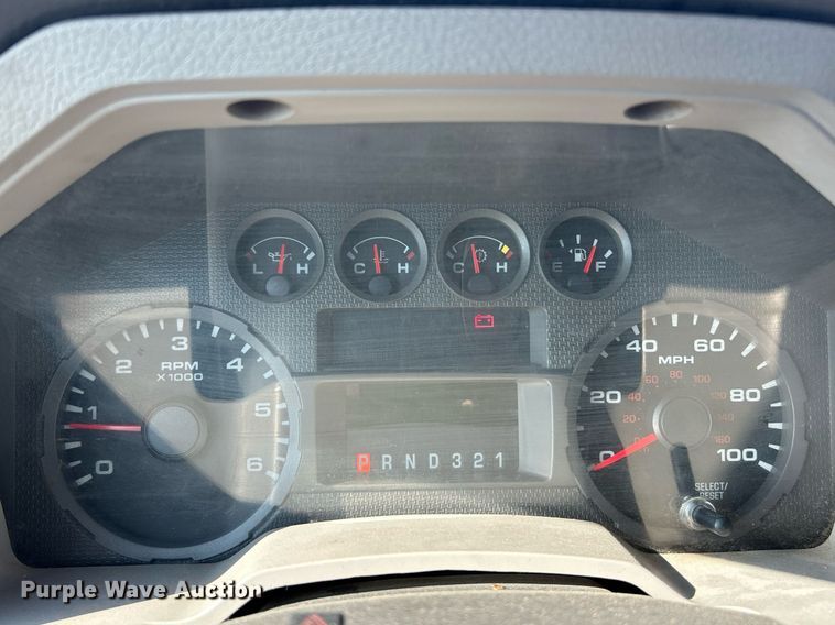 image for item EK8297 2009 Ford F350 Super Duty XL pickup truck