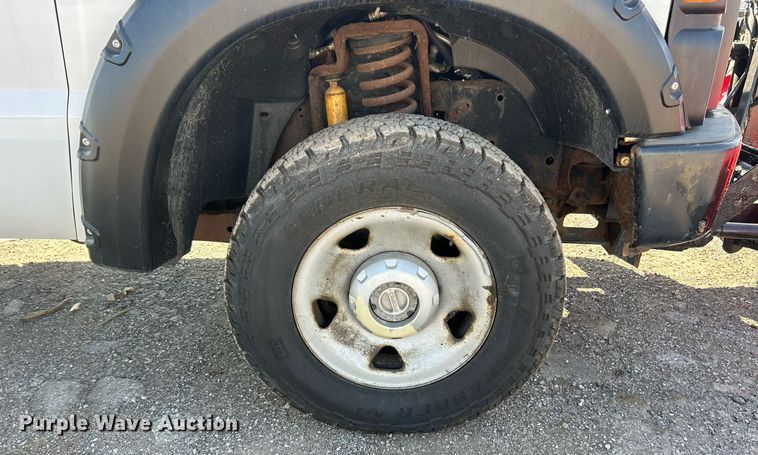 image for item EK8297 2009 Ford F350 Super Duty XL pickup truck