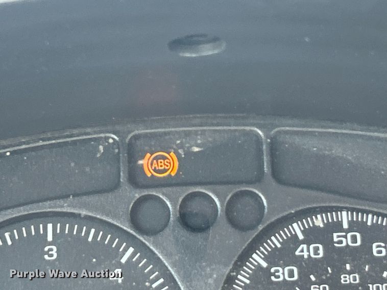 image for item EK8299 2002 Chevrolet S10 Ext. Cab pickup truck