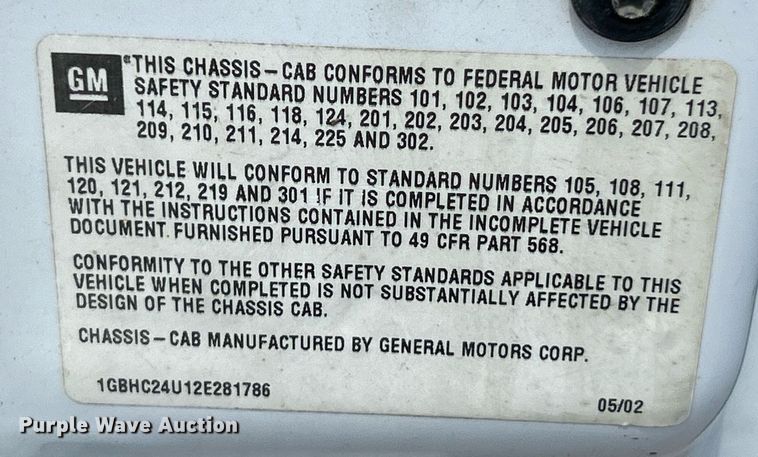 image for item EK8300 2002 Chevrolet Silverado 2500HD utility bed pickup truck