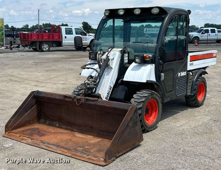 image for item EK8301 2005 Bobcat 5600 utility vehicle