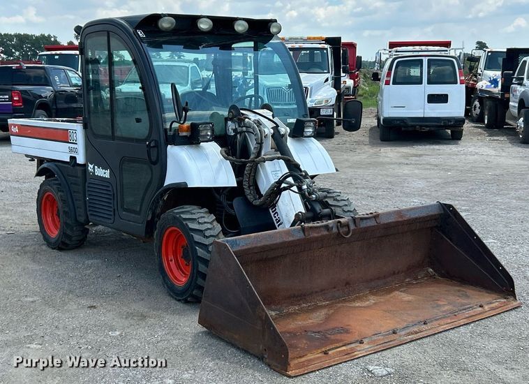 image for item EK8301 2005 Bobcat 5600 utility vehicle