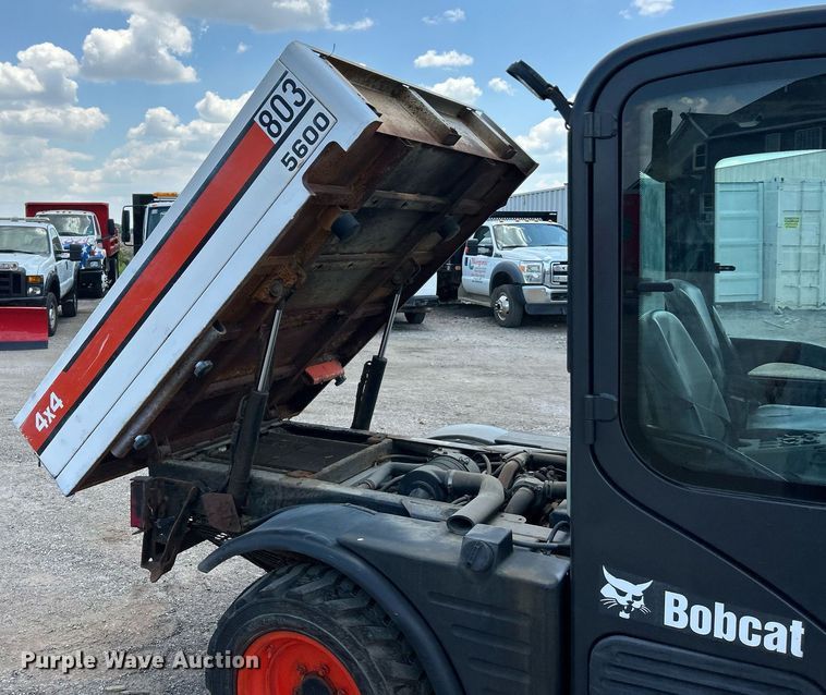 image for item EK8301 2005 Bobcat 5600 utility vehicle