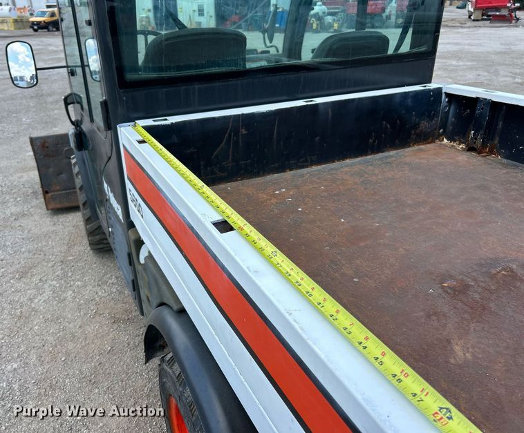 image for item EK8301 2005 Bobcat 5600 utility vehicle