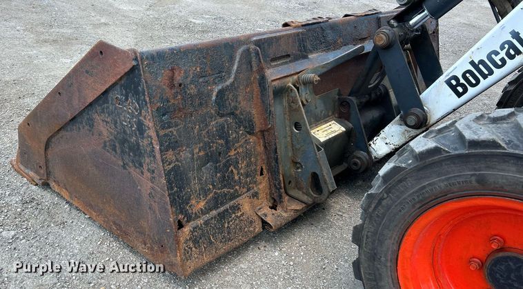 image for item EK8301 2005 Bobcat 5600 utility vehicle