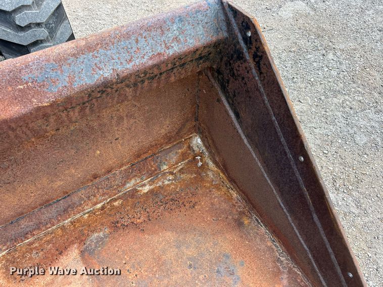 image for item EK8301 2005 Bobcat 5600 utility vehicle