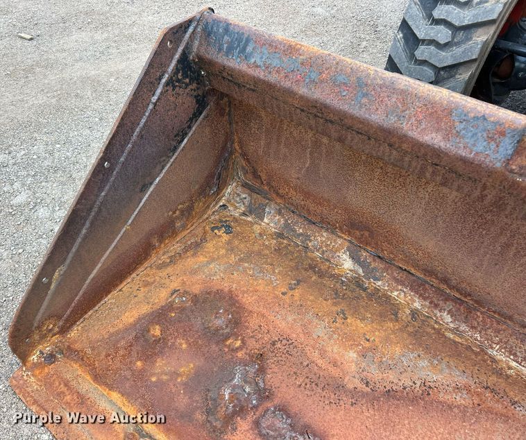 image for item EK8301 2005 Bobcat 5600 utility vehicle